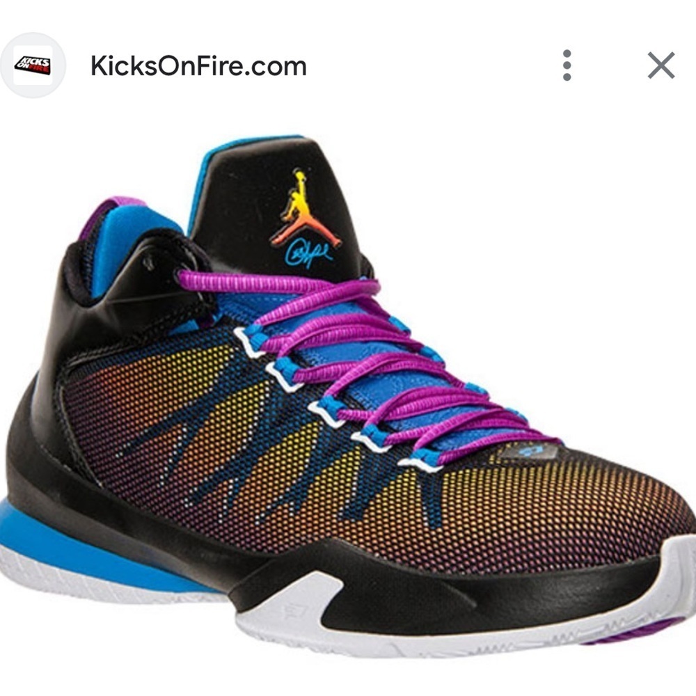 Air jordan Chris Paul Nike’s multicolor size 4Y